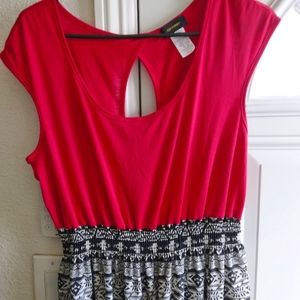 Cute Maxi dress with keyhole back and cap sleeves size LG